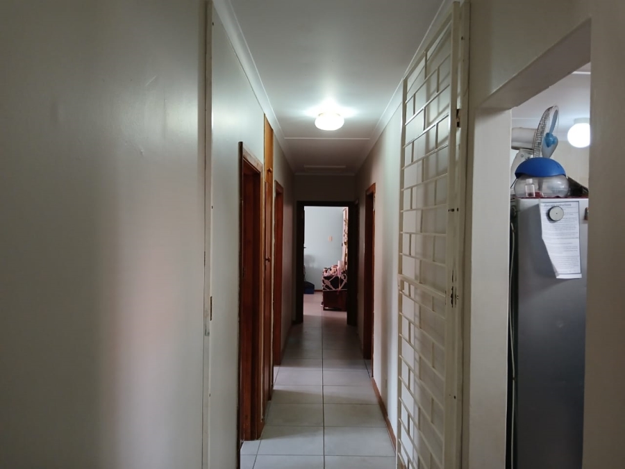 4 Bedroom Property for Sale in Hartenbos Central Western Cape